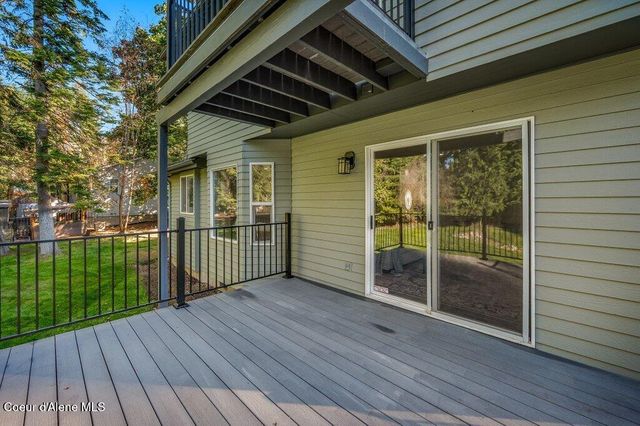 3089 E LAKE FOREST DR, Hayden Lake, ID 83835