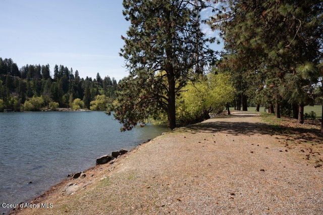 3089 E LAKE FOREST DR, Hayden Lake, ID 83835