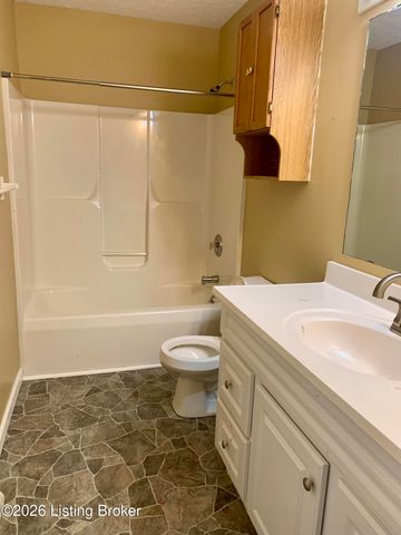 128 Whisbrook Ave, Vine Grove, KY 40175