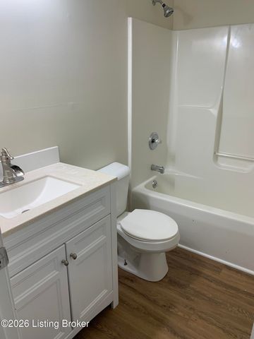 128 Whisbrook Ave, Vine Grove, KY 40175