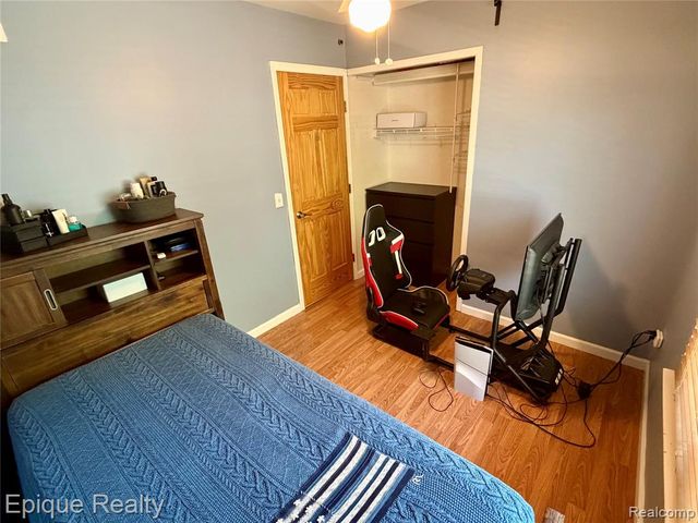 2876 Winter Drive, Troy, MI 48083