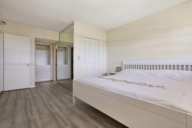 3100 N Palm Aire Dr 703, Pompano Beach, FL 33069