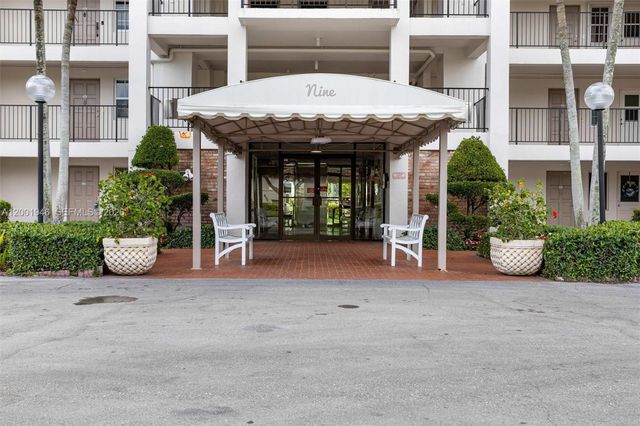 3100 N Palm Aire Dr 703, Pompano Beach, FL 33069