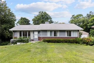 3003 Nottinghill Dr, Moon/crescent Twp, PA 15108