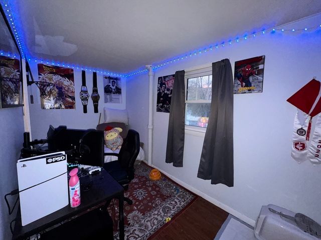 39 Fairlawn Ave, Oxford, MA 01540