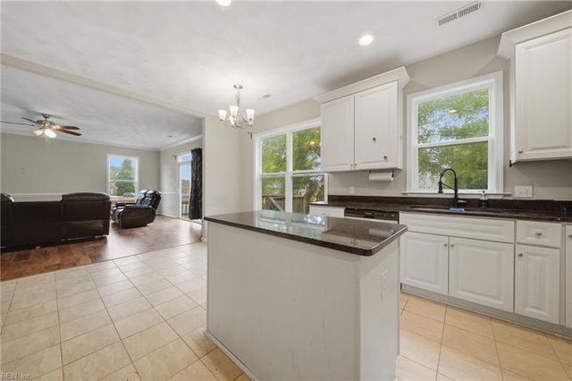 13 Sheralyn PL, Hampton, VA 23666