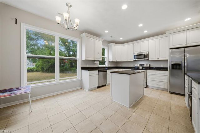 13 Sheralyn PL, Hampton, VA 23666
