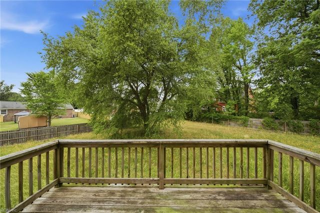 13 Sheralyn PL, Hampton, VA 23666