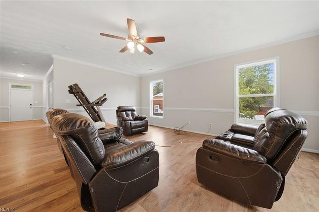 13 Sheralyn PL, Hampton, VA 23666