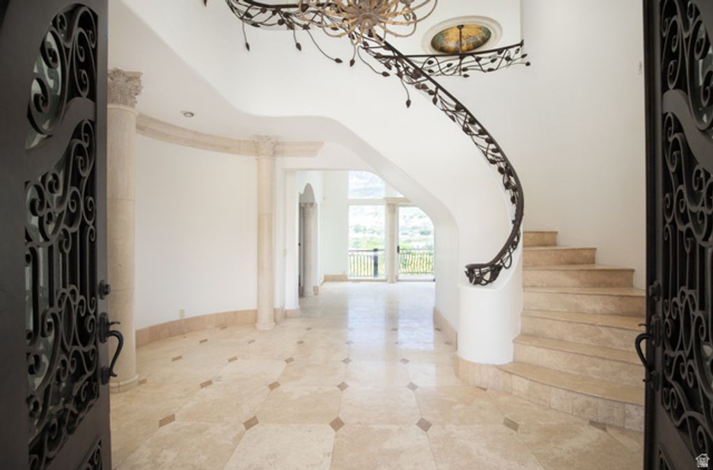 Image 4 of property listing at 168 N 1200 E, Orem, UT 84097