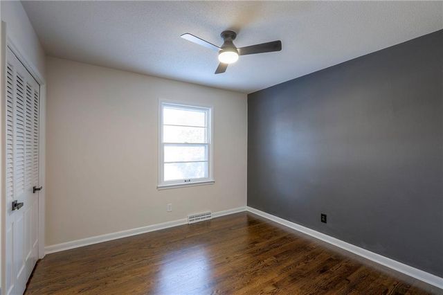 6905 Sycamore Avenue, Kansas City, MO 64133