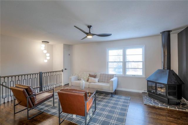 6905 Sycamore Avenue, Kansas City, MO 64133