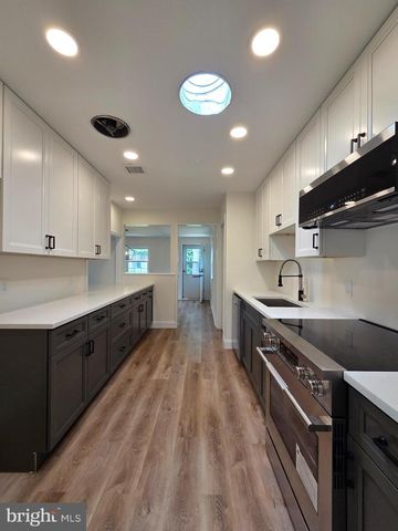 205 BROOKSIDE RD, Norristown, PA 19401