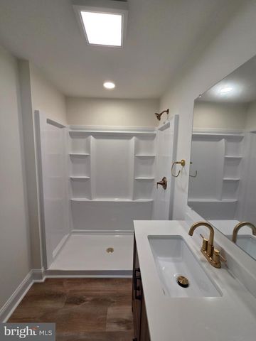 205 BROOKSIDE RD, Norristown, PA 19401