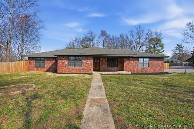 8969 E 116th Street S, Bixby, OK 74008