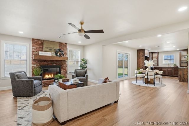 8969 E 116th Street S, Bixby, OK 74008