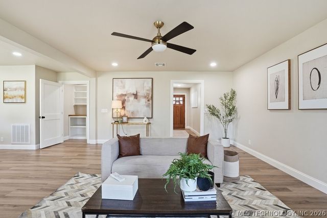 8969 E 116th Street S, Bixby, OK 74008