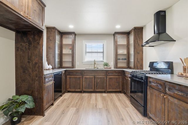 8969 E 116th Street S, Bixby, OK 74008