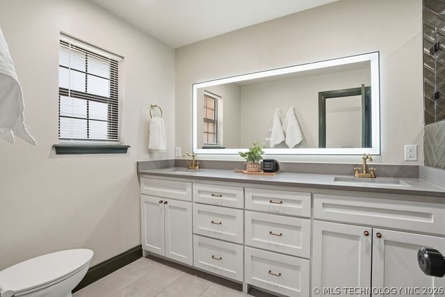 8969 E 116th Street S, Bixby, OK 74008