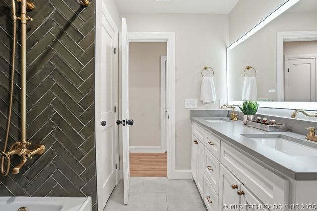 8969 E 116th Street S, Bixby, OK 74008