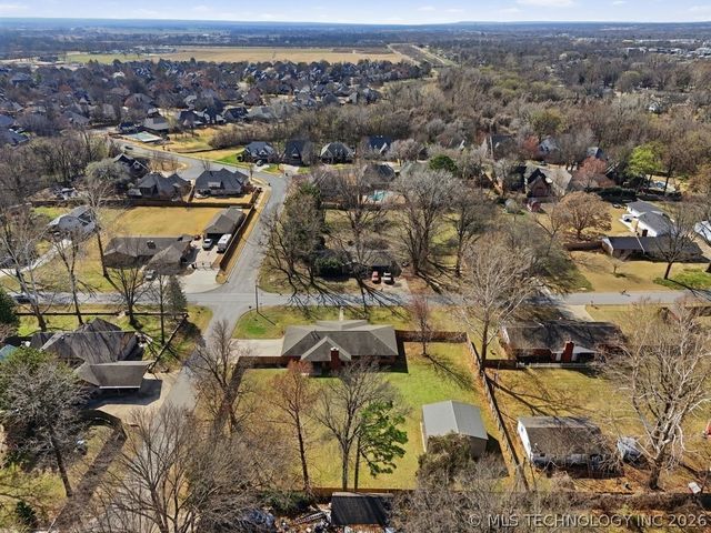 8969 E 116th Street S, Bixby, OK 74008