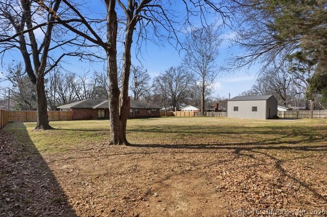 8969 E 116th Street S, Bixby, OK 74008