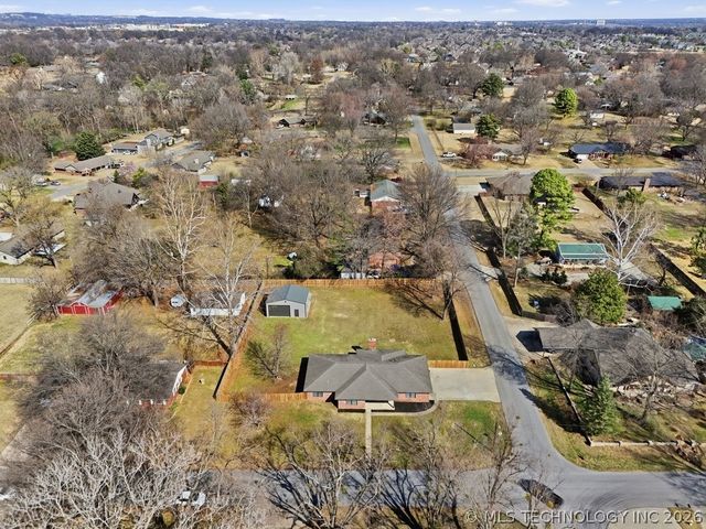 8969 E 116th Street S, Bixby, OK 74008
