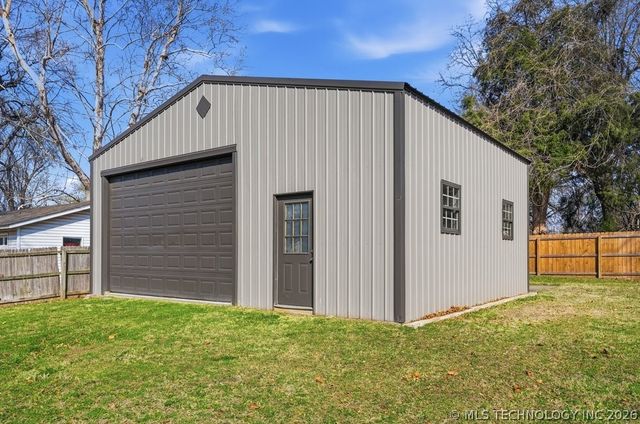 8969 E 116th Street S, Bixby, OK 74008