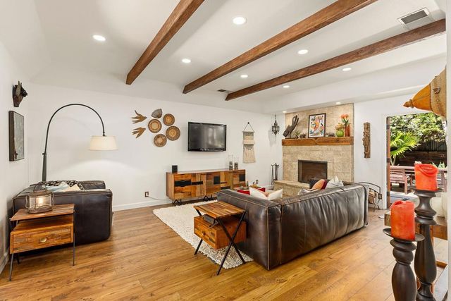 808 Palaro Drive, Encinitas, CA 92024