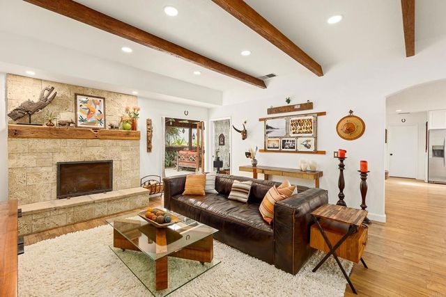 808 Palaro Drive, Encinitas, CA 92024