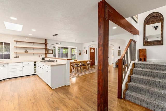 808 Palaro Drive, Encinitas, CA 92024