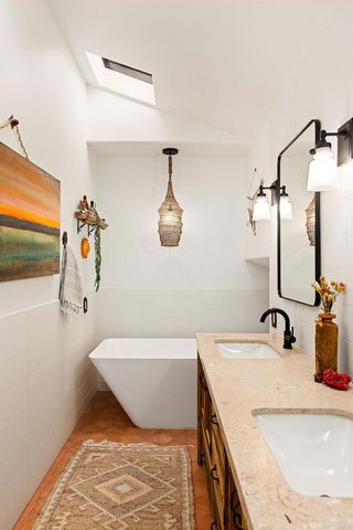 808 Palaro Drive, Encinitas, CA 92024