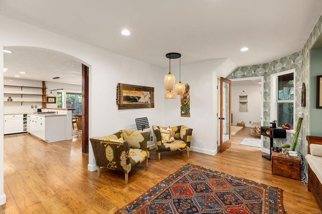 808 Palaro Drive, Encinitas, CA 92024