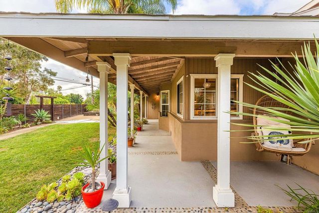808 Palaro Drive, Encinitas, CA 92024