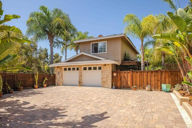 808 Palaro Drive, Encinitas, CA 92024