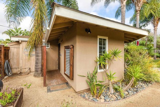 808 Palaro Drive, Encinitas, CA 92024