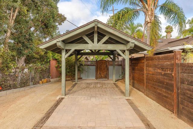 808 Palaro Drive, Encinitas, CA 92024