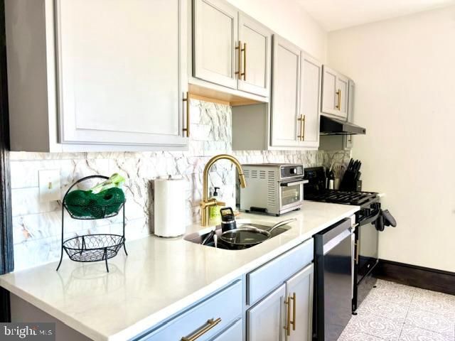 1 OAKVIEW AVE, Cherry Hill, NJ 08002