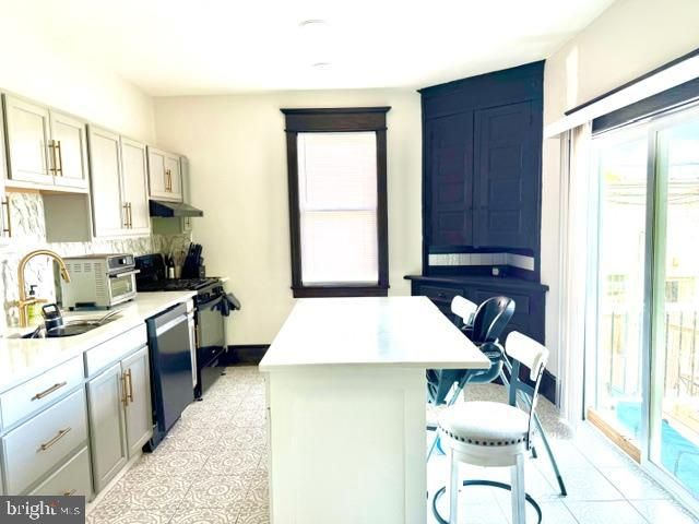 1 OAKVIEW AVE, Cherry Hill, NJ 08002