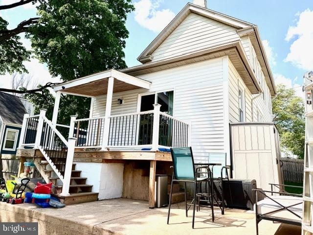 1 OAKVIEW AVE, Cherry Hill, NJ 08002