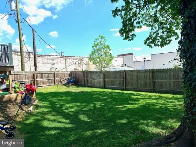 1 OAKVIEW AVE, Cherry Hill, NJ 08002