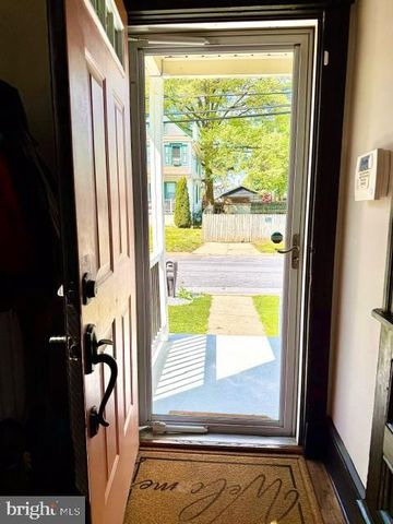 1 OAKVIEW AVE, Cherry Hill, NJ 08002