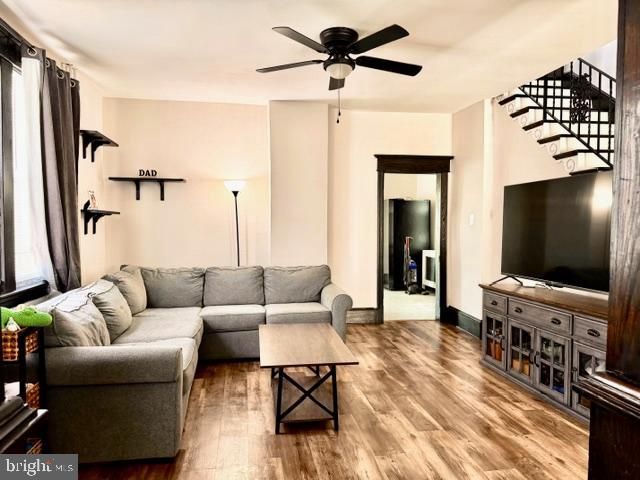 1 OAKVIEW AVE, Cherry Hill, NJ 08002