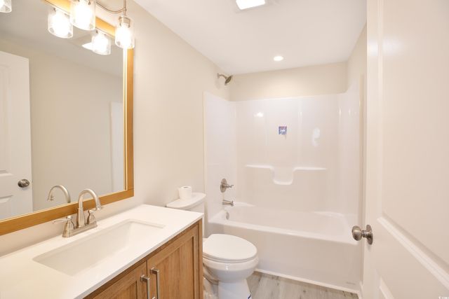 5001 Lewis St., Loris, SC 29569