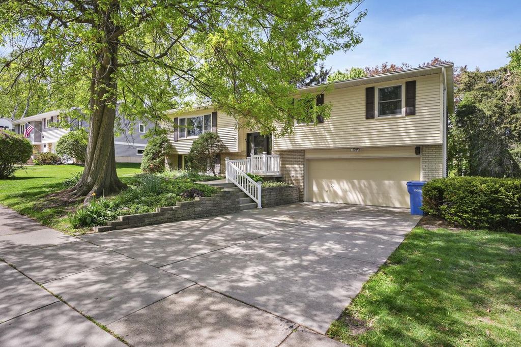 1410 Shirley Street, Middleton, WI 53562