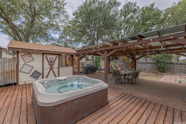 5330 Stormy Breeze, San Antonio, TX 78247