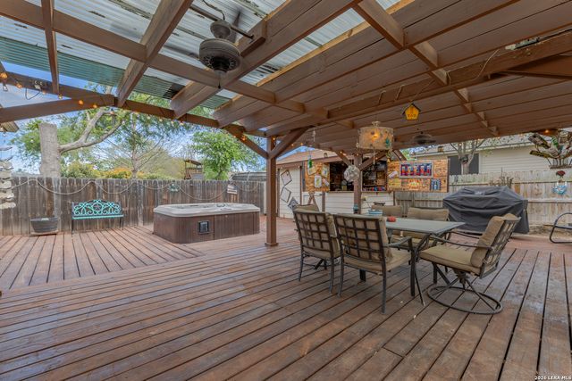 5330 Stormy Breeze, San Antonio, TX 78247