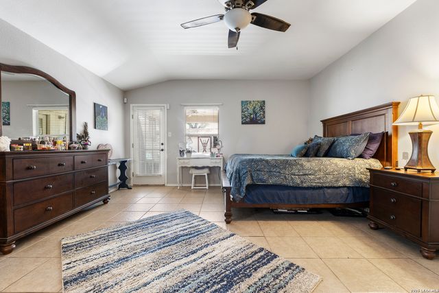 5330 Stormy Breeze, San Antonio, TX 78247