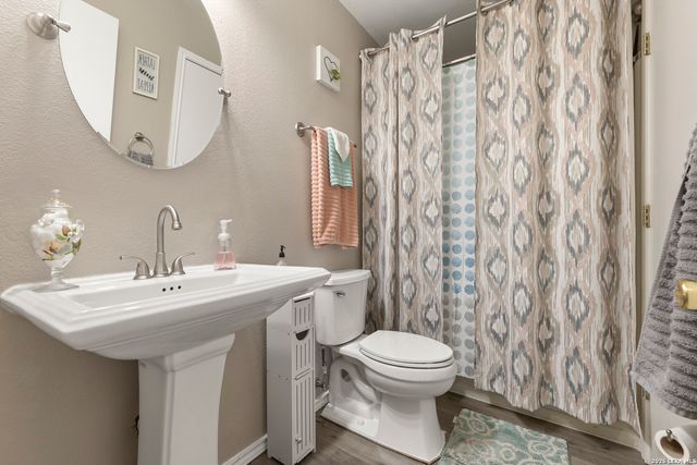 5330 Stormy Breeze, San Antonio, TX 78247