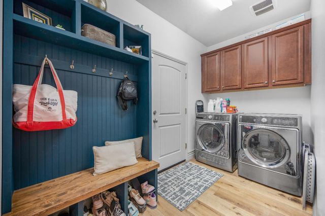 3063 Robinwood Avenue, Clovis, CA 93619